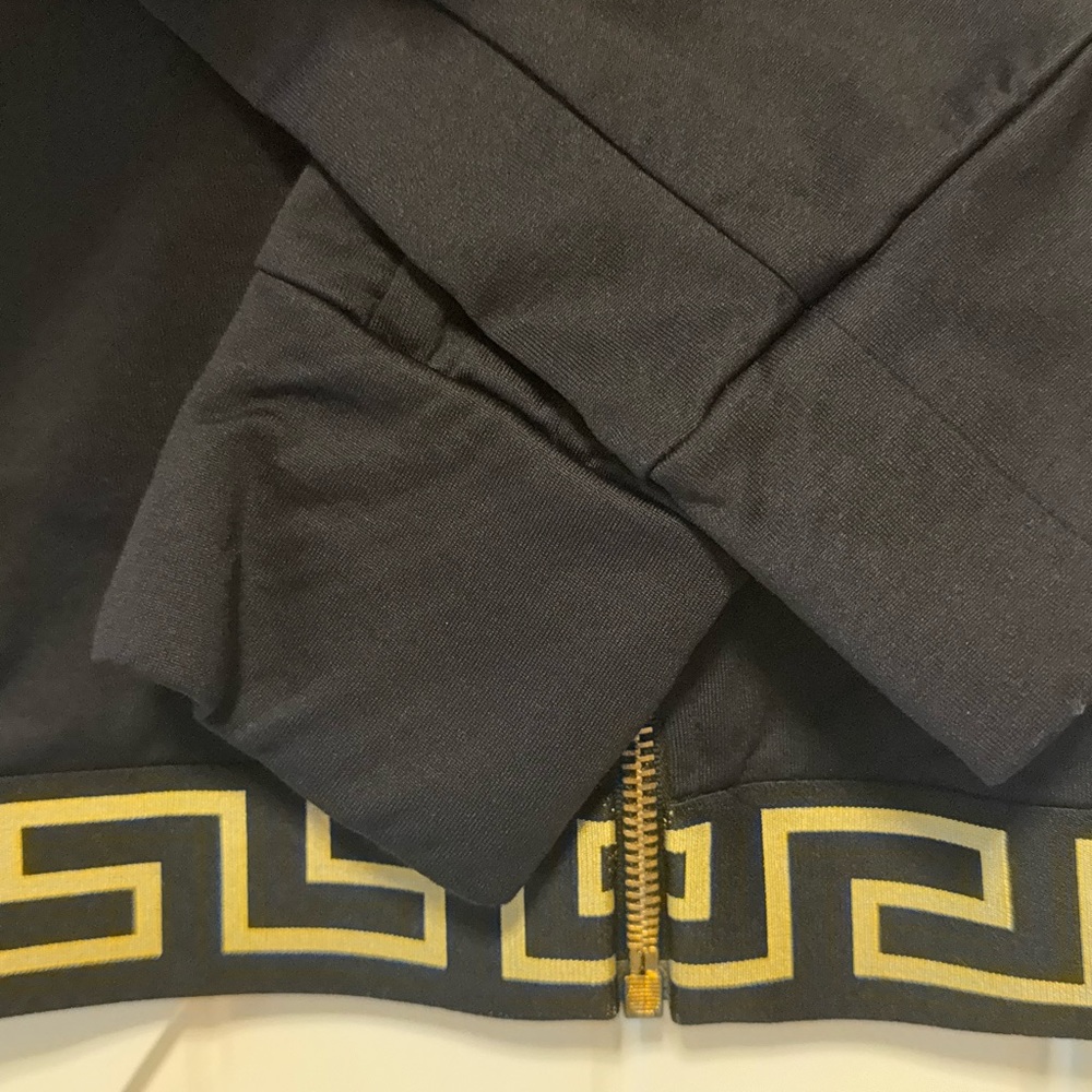 Versace sweater - Picture 5 of 7